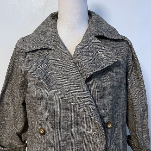 Textile Label Shuttle Notes • Women's Gray Double-Breasted Coat Plaid - Picture 2 of 4